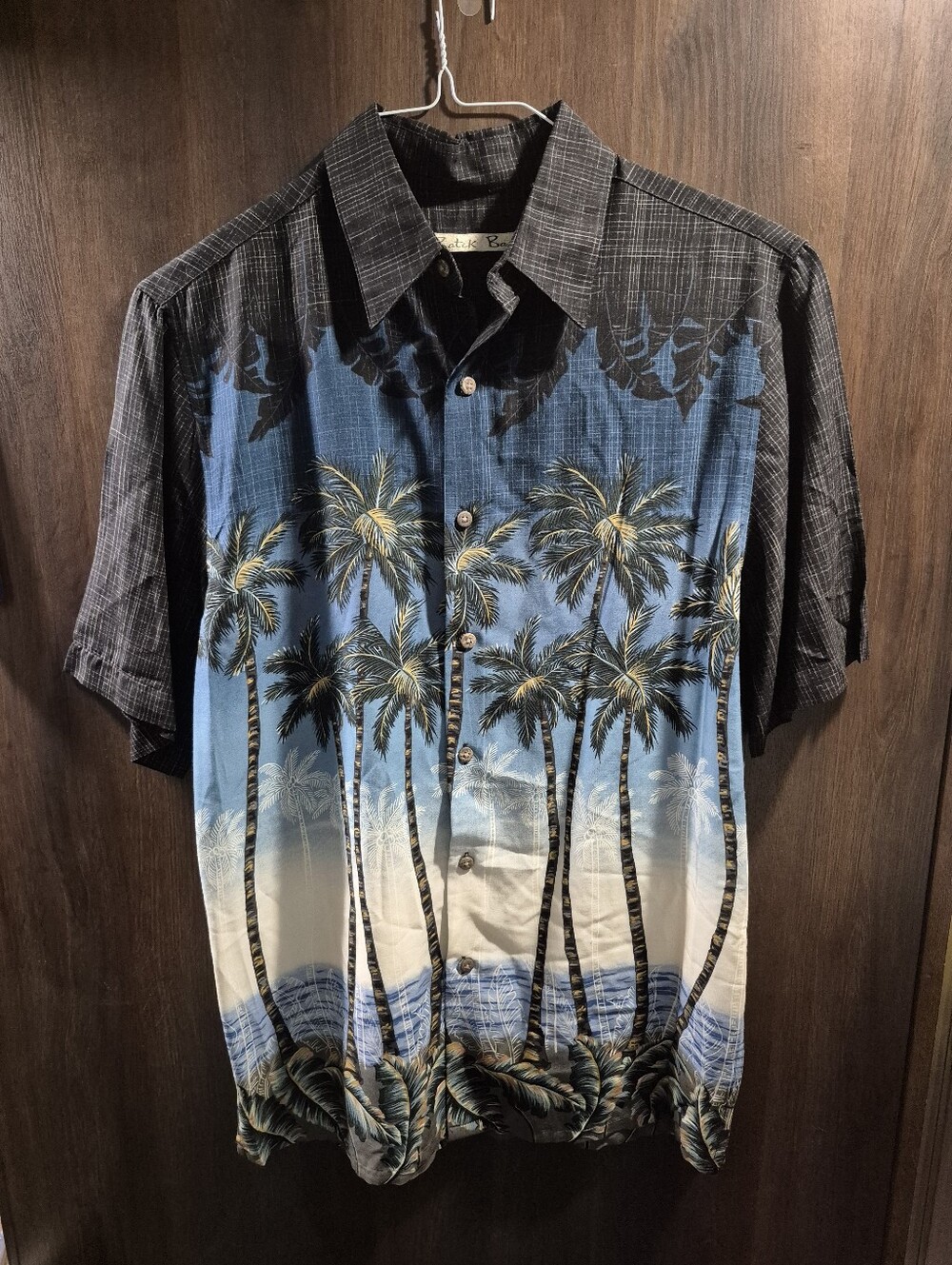 Men's Batik Bay Blue Palm-Print Short-Sleeve Button-Up Shirt